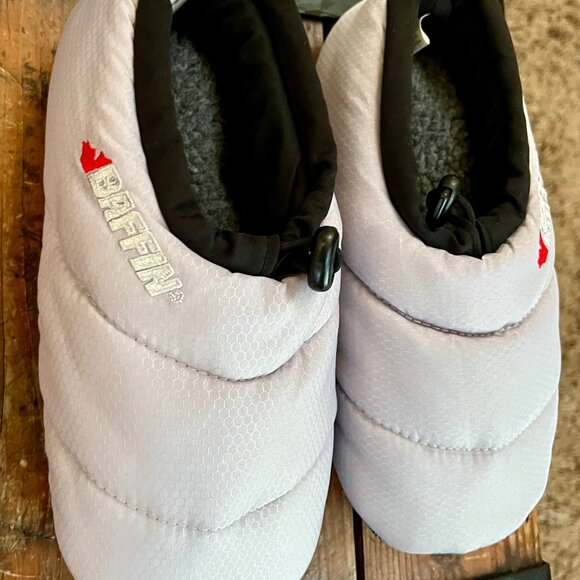 New Insulated Slippers by Baffin, Unisex CUSH Coastal Grey, Small NWT - Picture 3 of 4